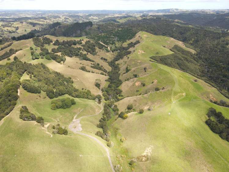 714 Weranui Road Wainui_13