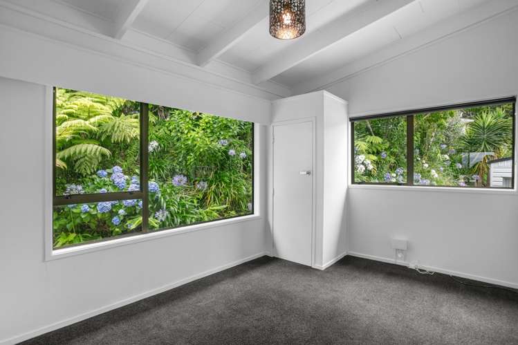 5 Lucy Road Waiomu_14