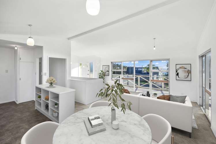 195 Vipond Road_5