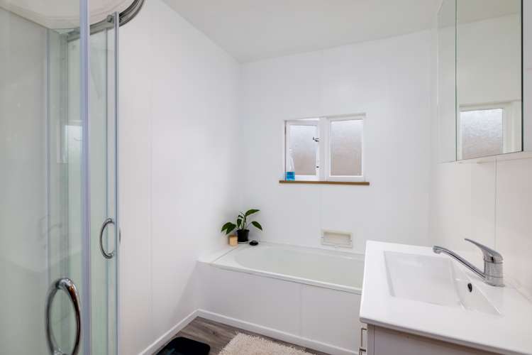 302 Estuary Road South New Brighton_7