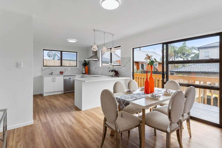 24a Roberts Road Te Atatu South_6