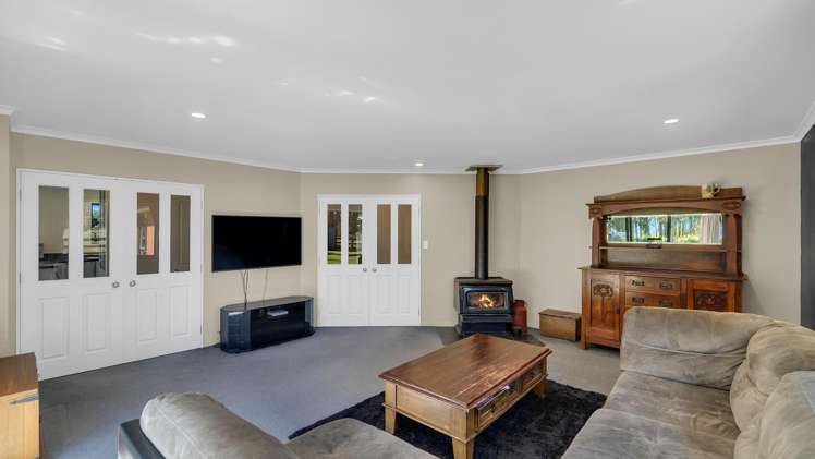 275 Plaskett Road Fernside_7