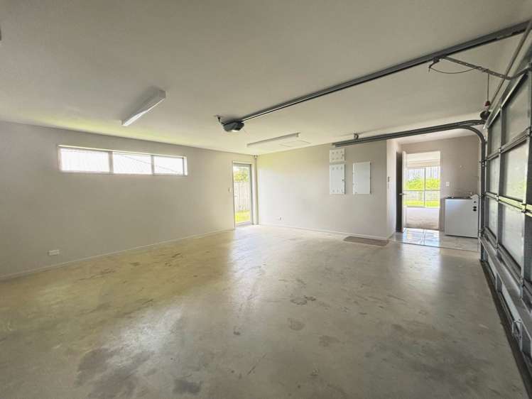 9 Kahawairahi Drive Beachlands_12