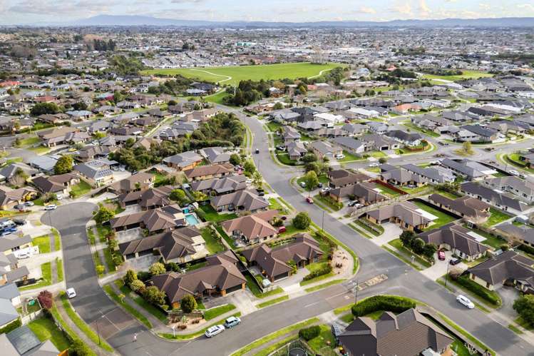 102 Barrington Drive Huntington_36