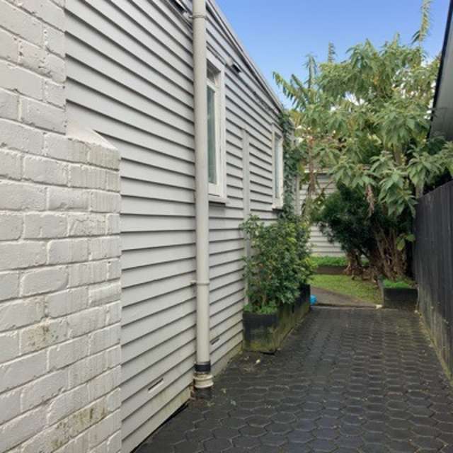 2/77 Ivanhoe Road Grey Lynn_2