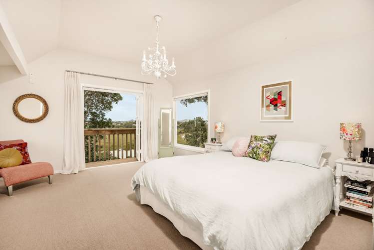 69 Ngataringa Road Devonport_13