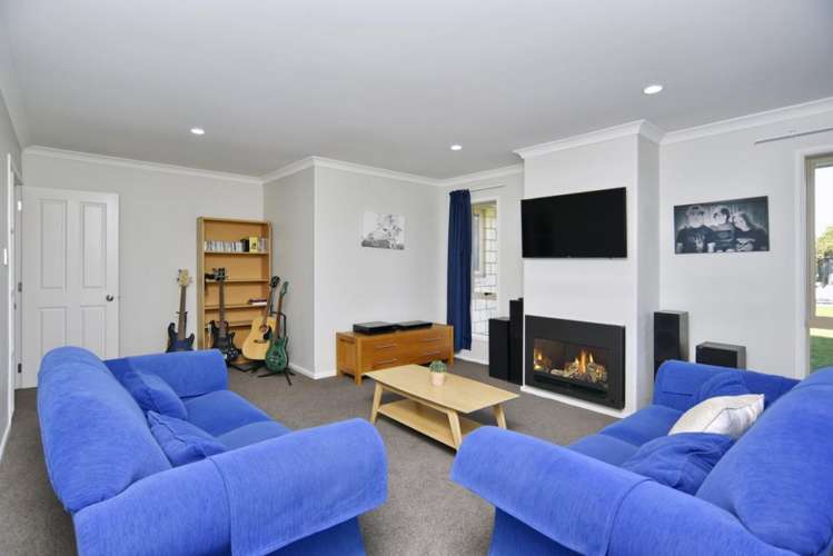 29 Linkwater Way Parklands_11