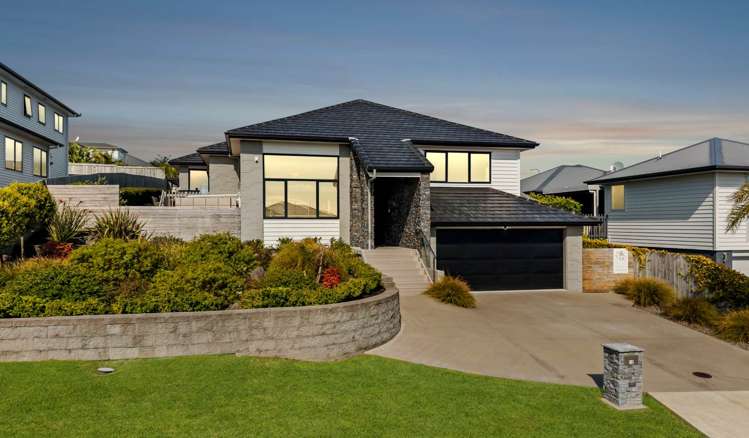 18 Keshvara Road Beachlands_23