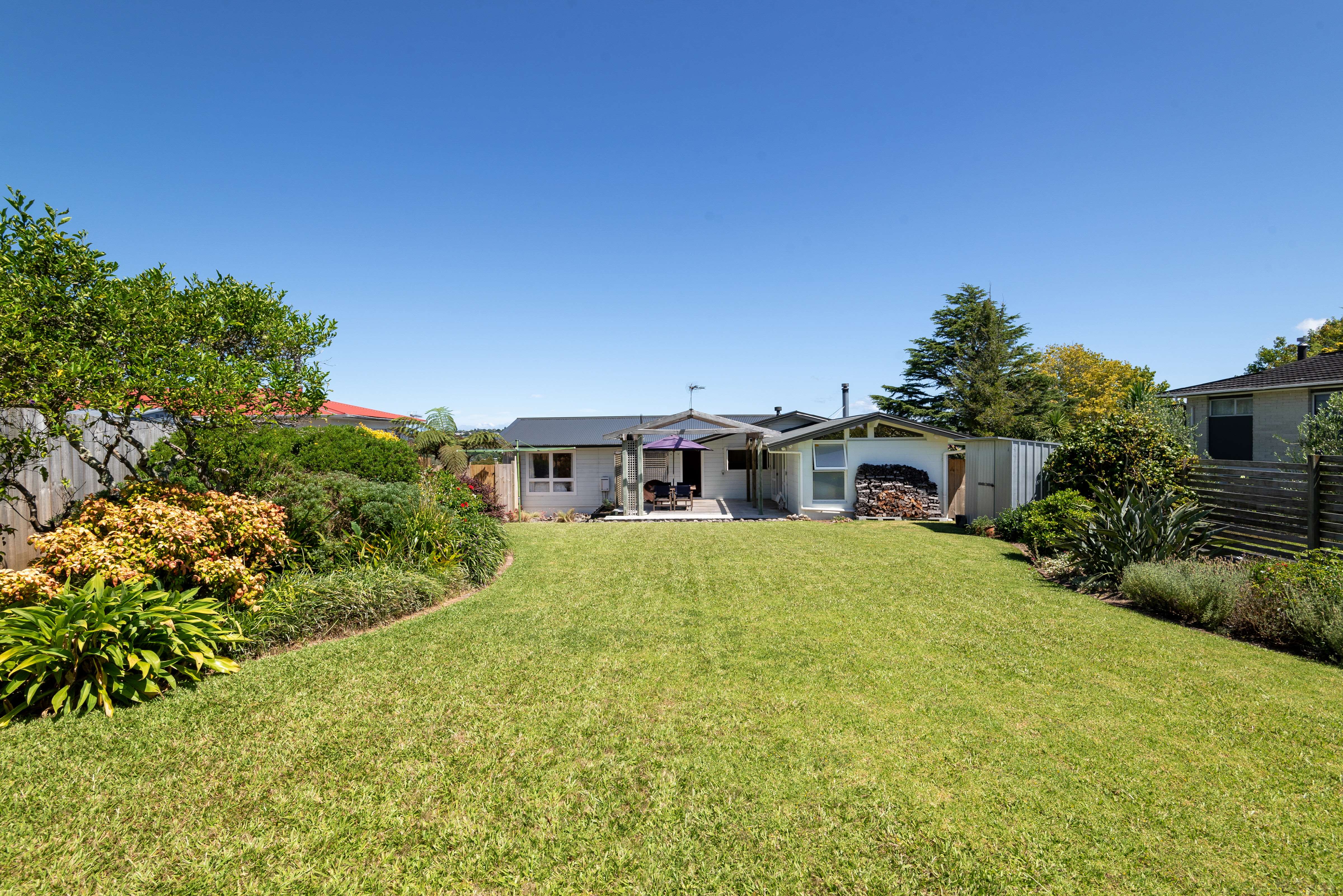 27 Valley View Road | Glenfield | North Shore City | Houses For Sale ...