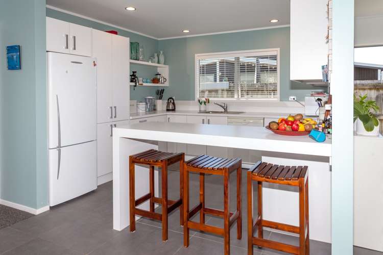 302 Port Road Whangamata_9