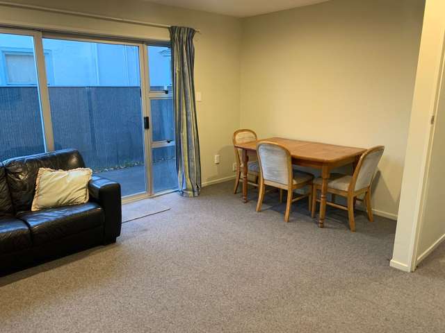 2/350 Worcester Street Linwood_2