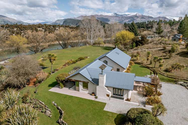 508 Lake Hawea - Albert Town Road Wanaka_47