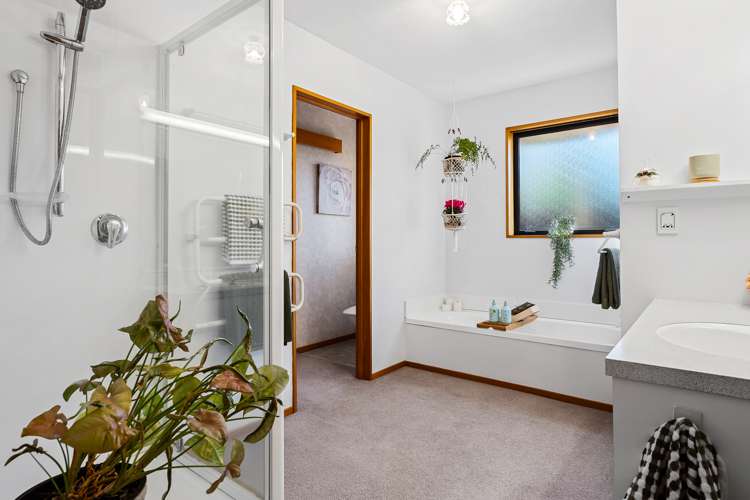 1/74 Lowry Avenue Redwood_10