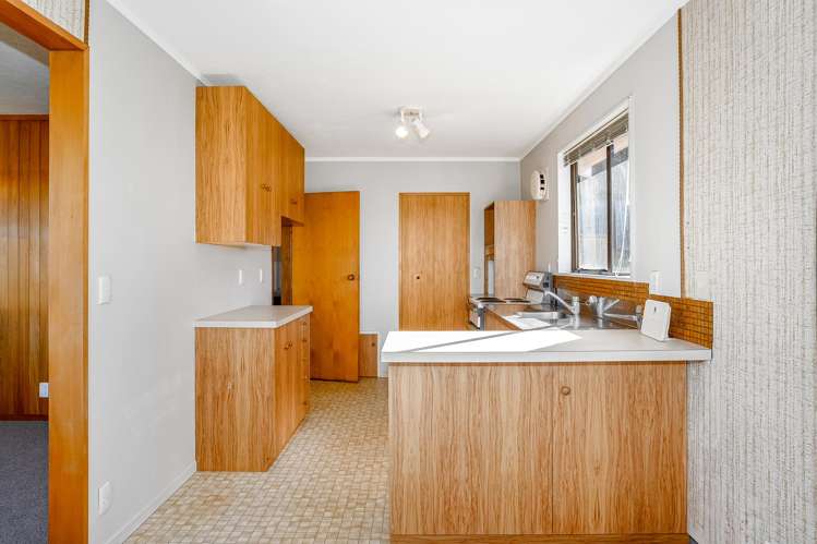 37A Whanake Street_5
