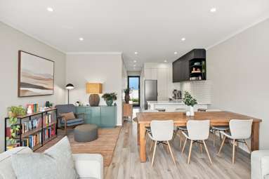 8 Roundel Crescent_4