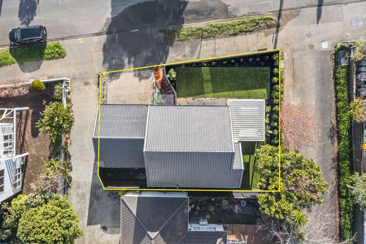 1/22 Clonbern Road Remuera_29