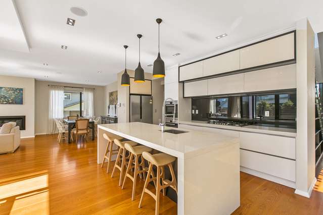 21 Greenlink Rise Long Bay_1