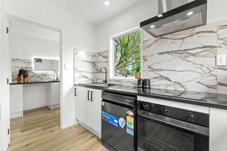 21 Chantal Place Papakura_7