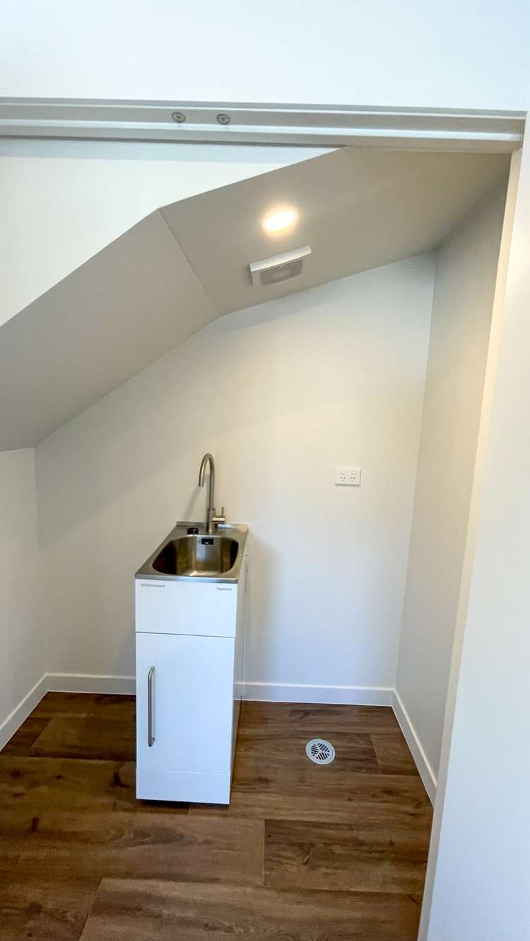 11 Whanui Place Māngere Bridge_22