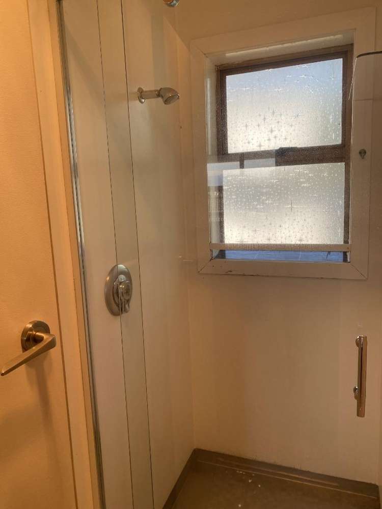 37 Hyde Avenue - Upstairs 1140_11