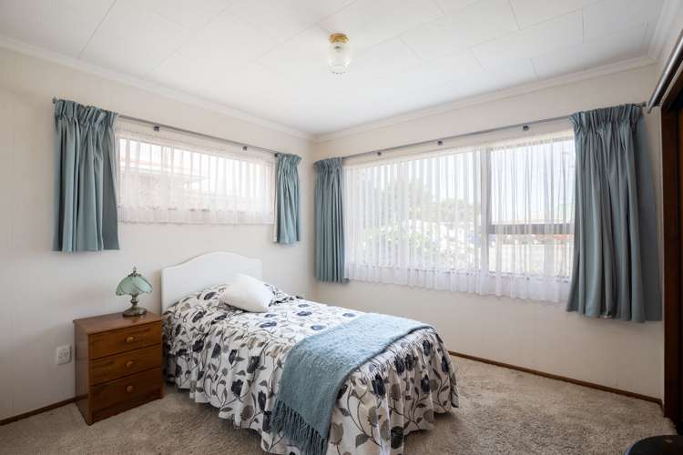 11 Tukapa Street Westown_12