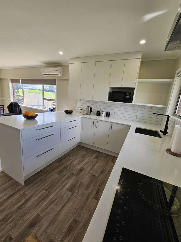 4 Berkers Rd Ngahinapouri_5