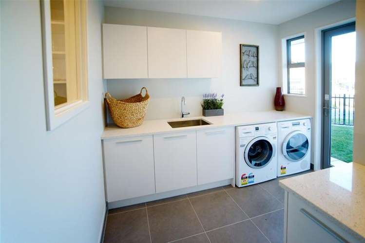 43 Vernon Drive Lincoln_15