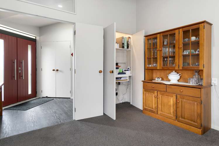 2 Astor Place Welcome Bay_18