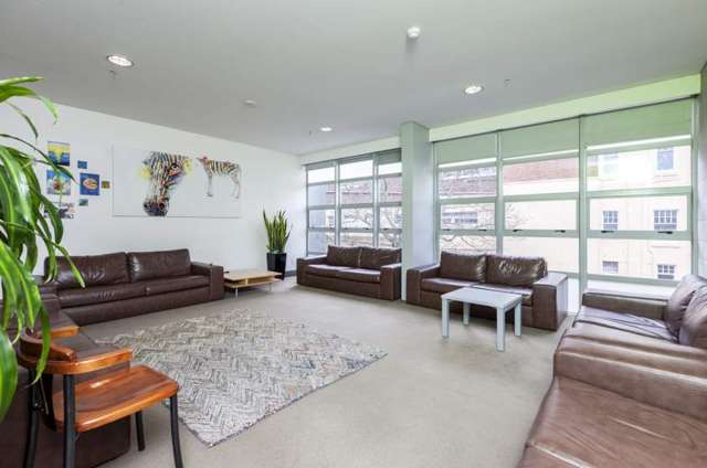 606/133 Beach Road Auckland Central_2