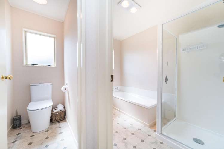 18 Dalfield Place Highbury_12