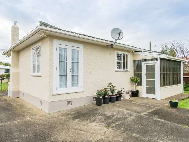 30 Selwyn Crescent College Estate_20