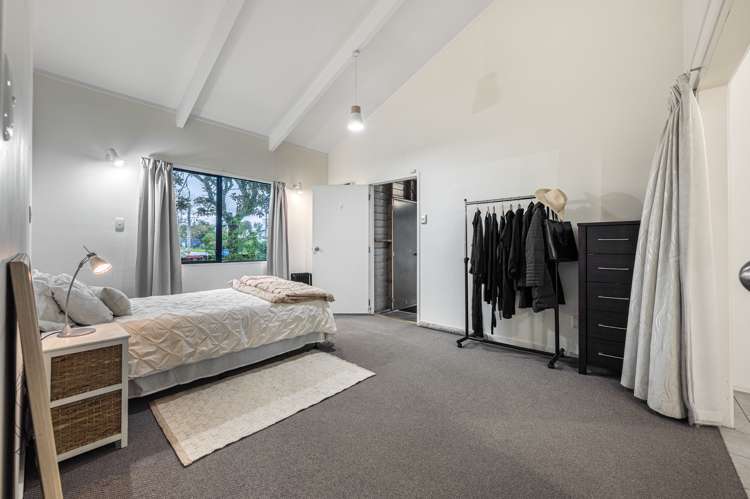 193 Henderson Valley Road Henderson_12