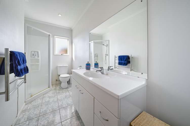 495 East Coast Road Murrays Bay_19