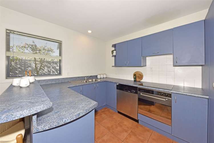 2/50 Ely Street Christchurch Central_8