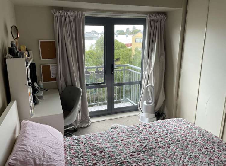 2l/10 Crown Lynn Place New Lynn_8