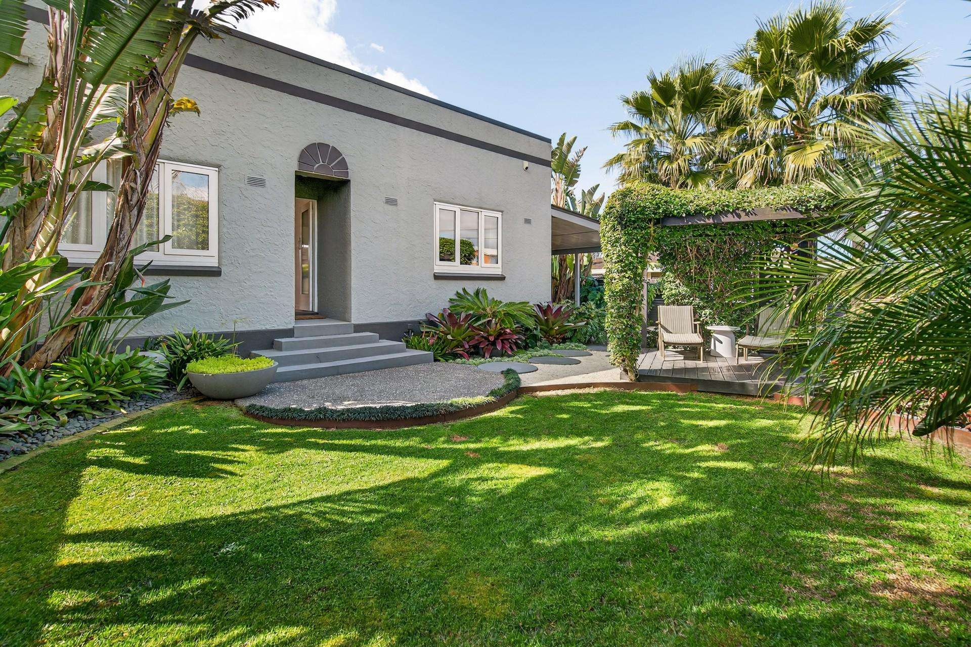 6 Pemberton Crescent Greerton_0