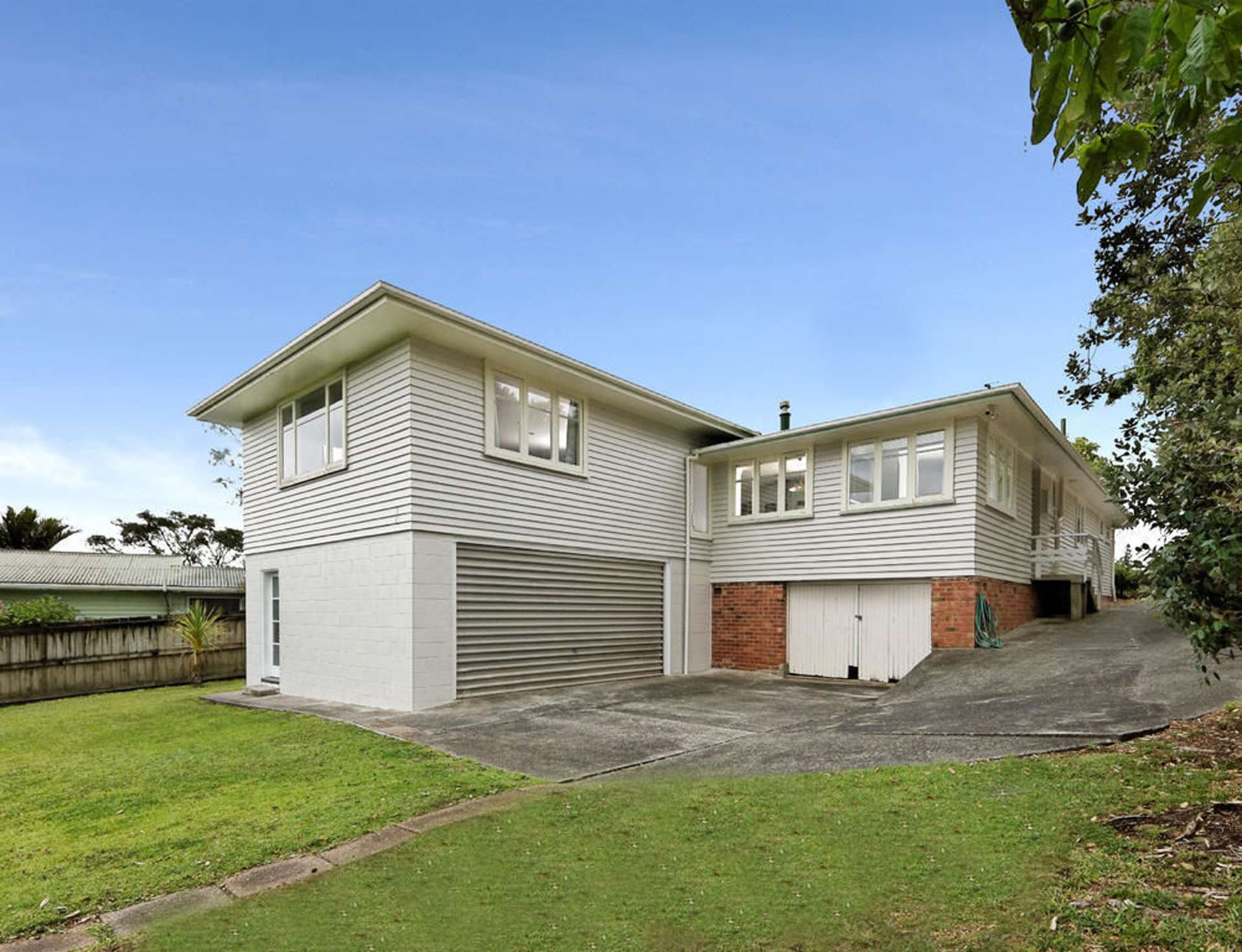 6 Deane Avenue Titirangi_0