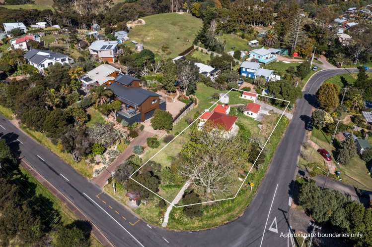 1 Junction Road Oneroa_13