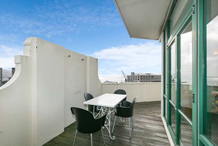 6b/25 Cuba Street Te Aro_9