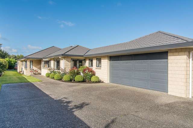 136 Main Road Waikanae_1