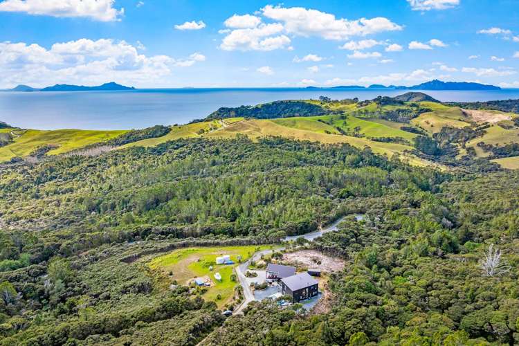 1570 Cove Road Mangawhai_56