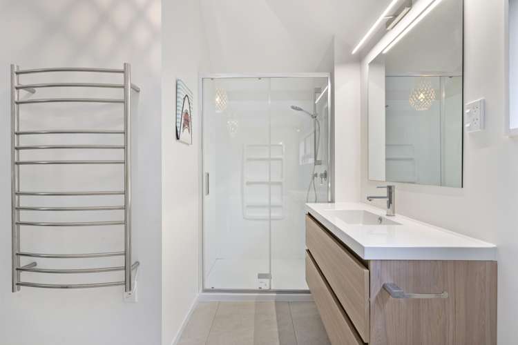 79 Woodman Drive Tawa_16