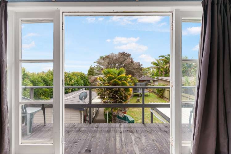 37 Strid Road Te Atatu South_13