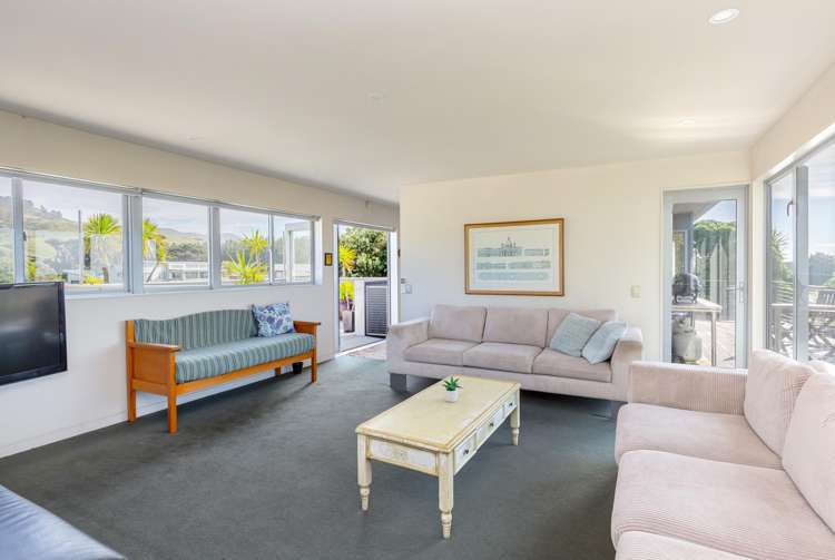 11 Nunu Drive Flat Point_11