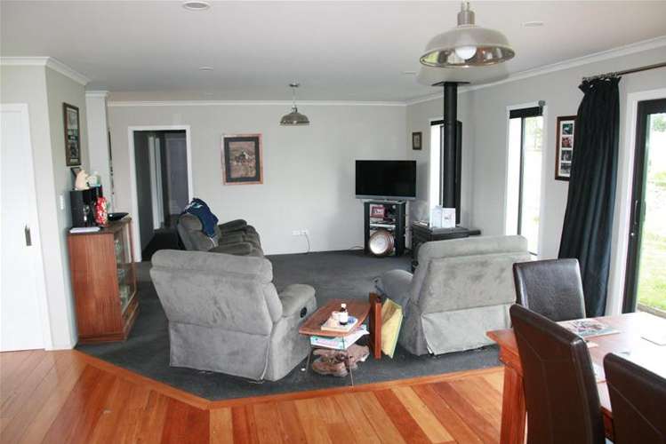 85 Gordon Road Stratford_12