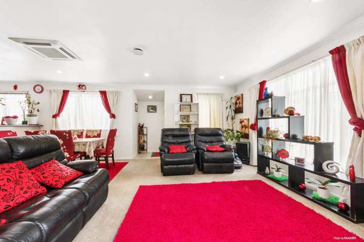 1b Charlenne Close Ranui_14