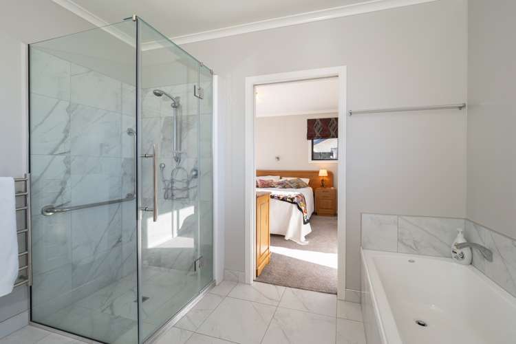 32a Middle Road Allenton_10