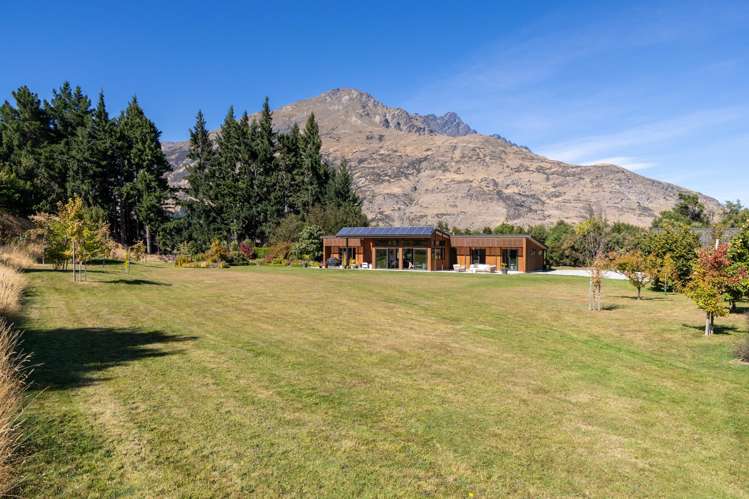 39 Old School Road Lower Shotover_1