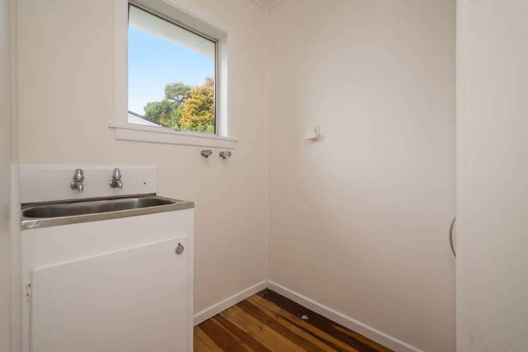 14 Shanaway Rise Hillcrest_13