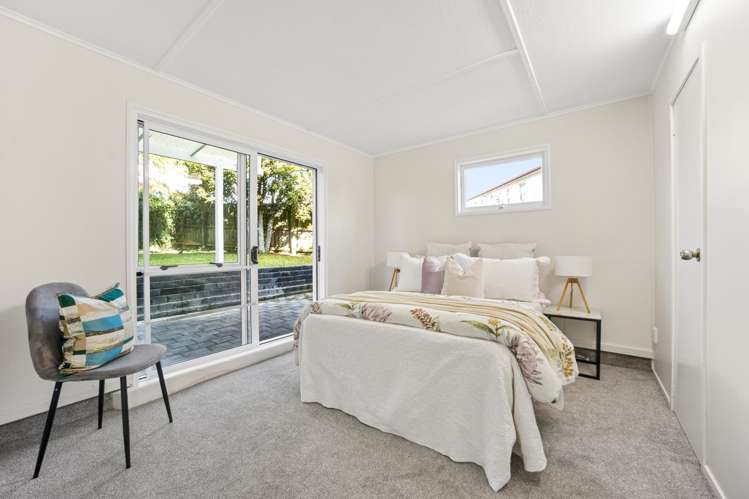 11 Tania Place Blockhouse Bay_23